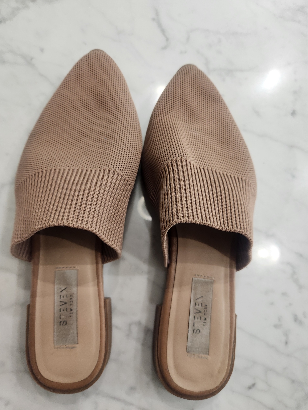 Steve Madden Taupe Knit Slip-On Mule, Good Condition and Stretchable.